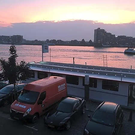 Bed & Breakfast Studioextra Incl Auto P Dordrecht