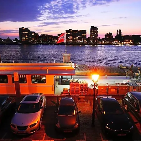 Studioextra Incl Auto P Bed & Breakfast 3*